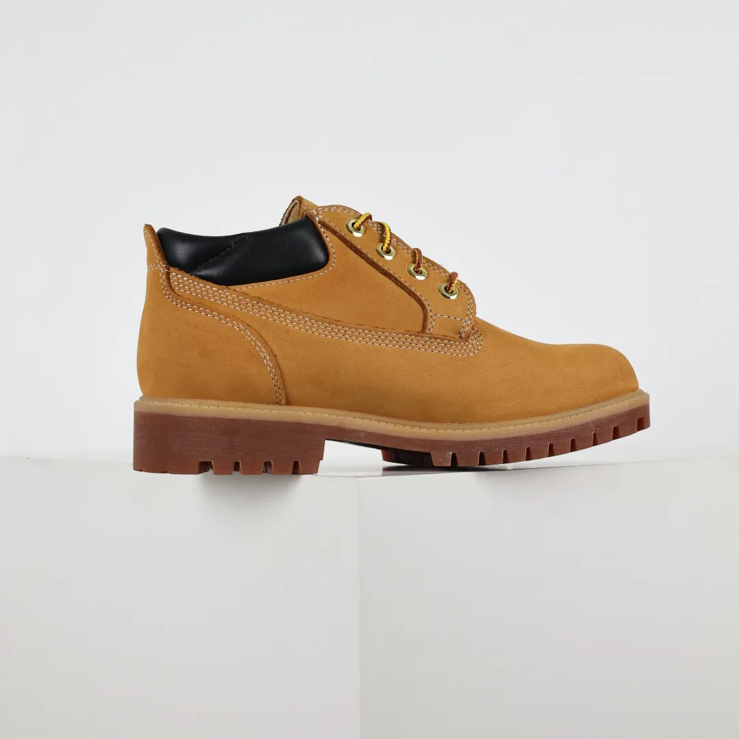 Local self-pickup💰640 Core recommendation Good price Rubber non-slip outsole resists cold and cracks. Authentic and consistent full leather collar/lining/sole. Equipped with anti-fatigue shock-absorbing honeycomb insole. Extremely comfortable. Full set of original packaging accessories (comes with shoelaces, eraser and counter bag). Size: 39.5 40 41 41.5 42 43 43.5 44 45 One size too large.